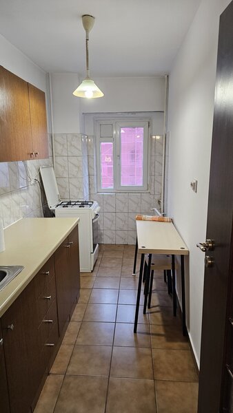 Foisorului, aproape de Nerva Traian, Timpuri Noi, Vitan Mall